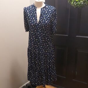 Max Studio Navy Floral Long Sleeve Dress